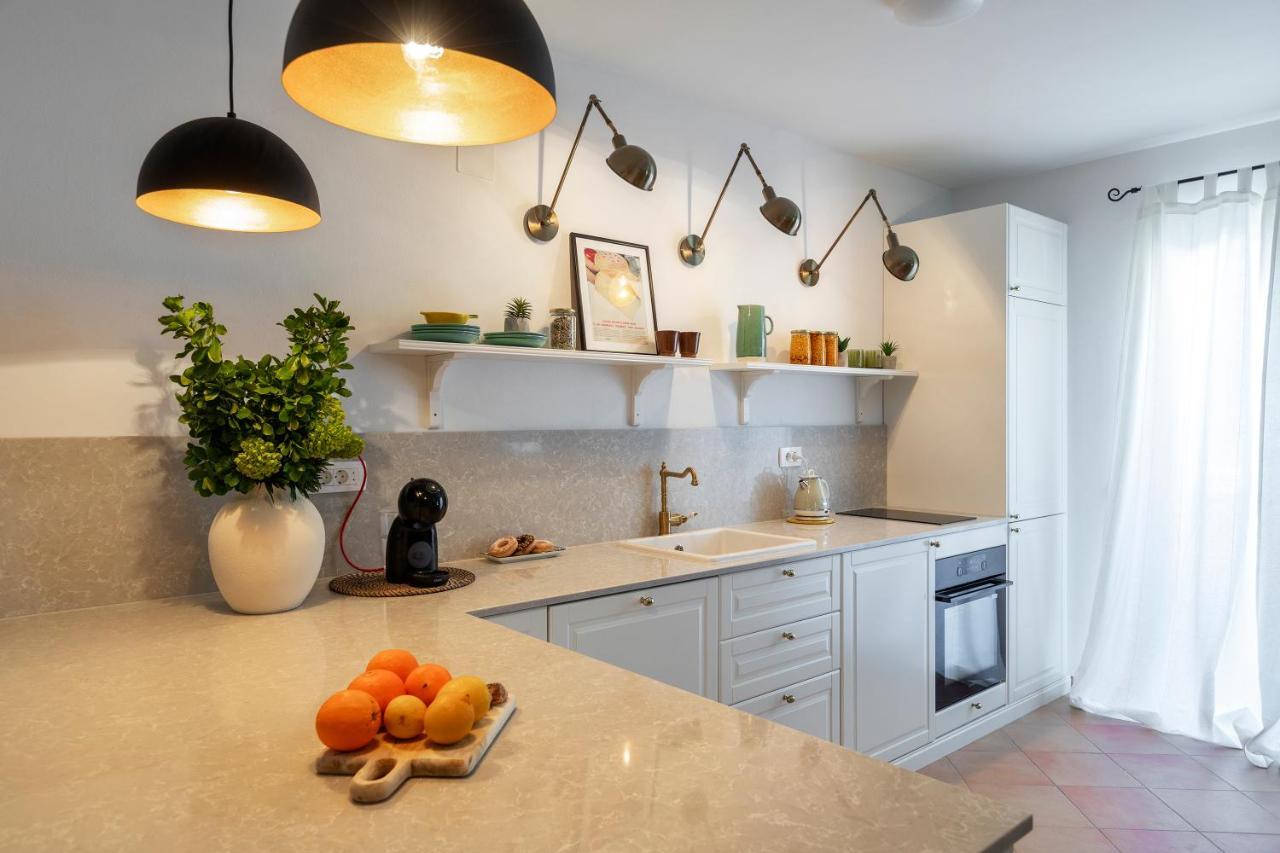 סוטיבאן Apartman Luri מראה חיצוני תמונה